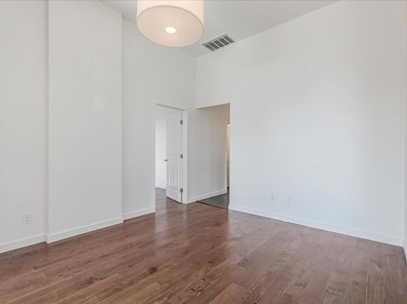 873 Wood Street, Oakland CA 94607
