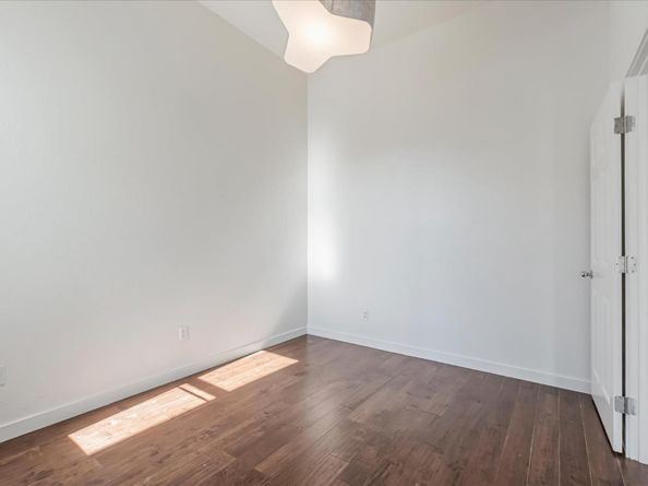 873 Wood Street, Oakland CA 94607