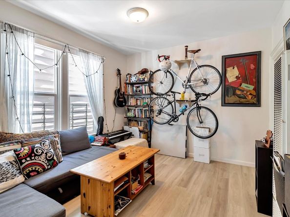 873 Wood Street, Oakland CA 94607