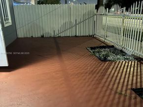 19317 NW 47th Ave 19137, Miami Gardens FL 33055