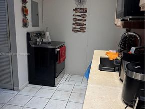 19317 NW 47th Ave 19137, Miami Gardens FL 33055