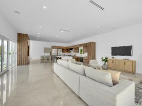 11220 SW 95th St, Miami FL 33176
