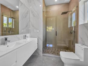11220 SW 95th St, Miami FL 33176