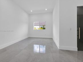 11220 SW 95th St, Miami FL 33176