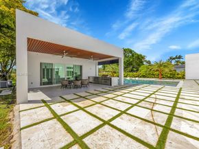 11220 SW 95th St, Miami FL 33176