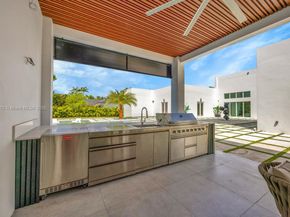 11220 SW 95th St, Miami FL 33176