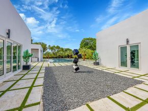 11220 SW 95th St, Miami FL 33176