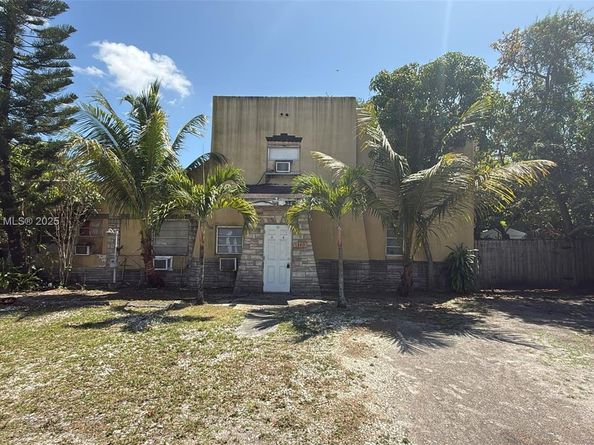 1340 Peri St, Opa-Locka FL 33054