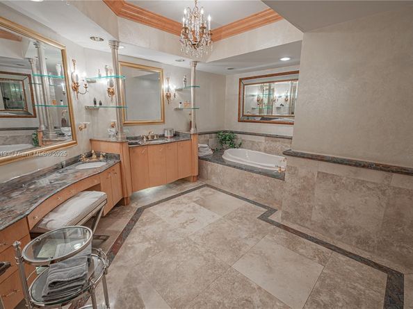 6051 N Ocean Dr 704, Hollywood FL 33019