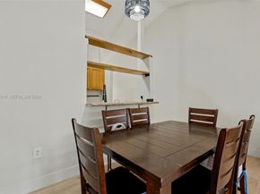 2350 Pecan Ct, Pembroke Pines FL 33026