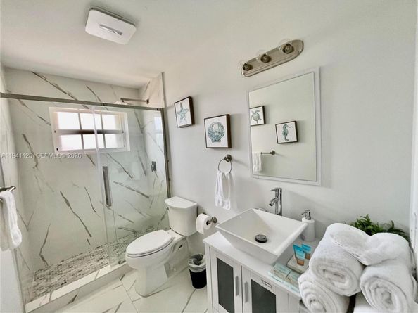 1017 SW 124th Ct, Miami FL 33184