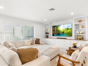 19427 NW 13th St, Pembroke Pines FL 33029