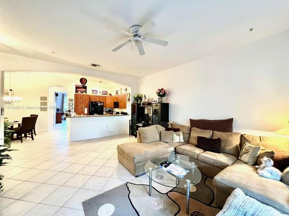 2901 NW 126th Ave 2415, Sunrise FL 33323