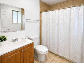 135 NW 68th St, Miami FL 33150
