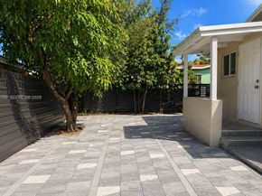 135 NW 68th St, Miami FL 33150