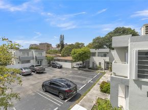 3599 SW 17th St 3599, Miami FL 33145