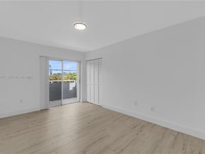 3599 SW 17th St 3599, Miami FL 33145