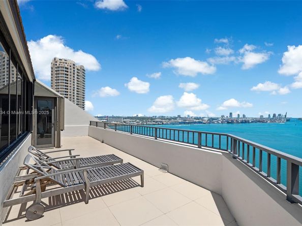 520 Brickell Key Drive UPH03, Miami FL 33131