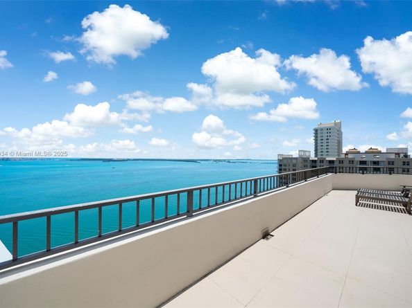 520 Brickell Key Drive UPH03, Miami FL 33131