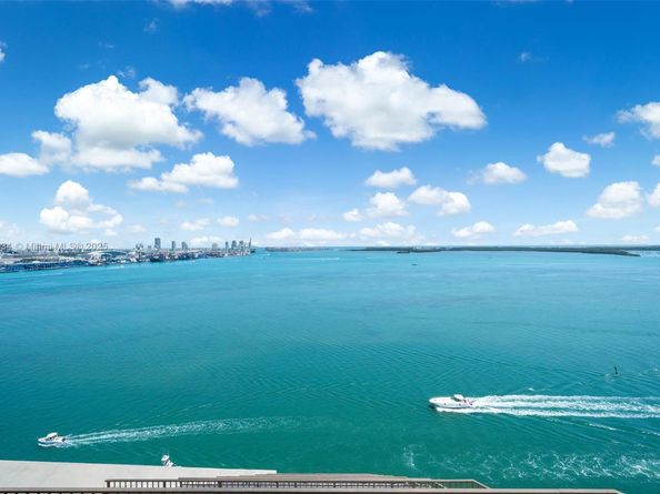 520 Brickell Key Drive UPH03, Miami FL 33131