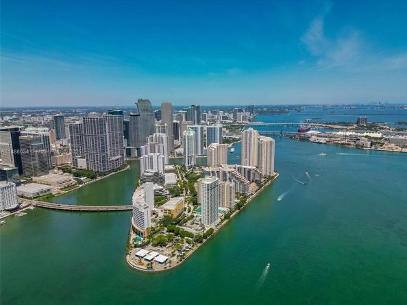 520 Brickell Key Drive UPH03, Miami FL 33131