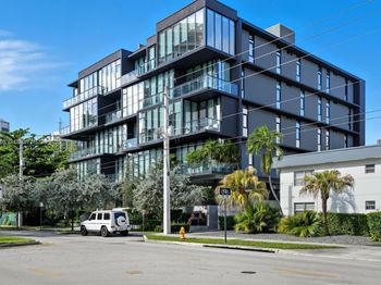 3156 SW 27th Ave