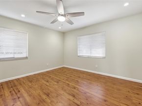 2791 SW 86th Way, Davie FL 33328