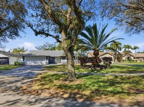 2791 SW 86th Way, Davie FL 33328