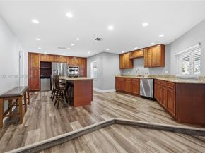 2791 SW 86th Way, Davie FL 33328