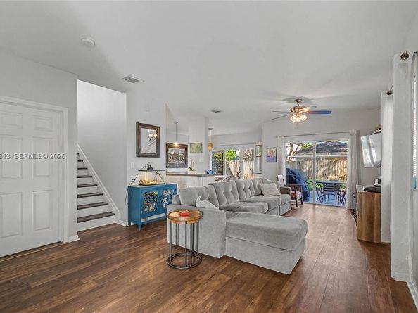 3367 NE 3rd Dr, Homestead FL 33033