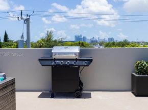 7105 NE 4th Ct 2, Miami FL 33138