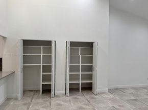 19941 NE 5th Ct 3M, Miami FL 33179