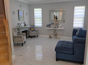15982 SW 61st St, Davie FL 33331