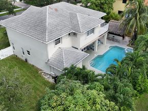 15982 SW 61st St, Davie FL 33331
