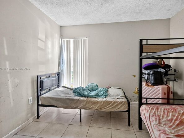 11925 NE 2nd Ave B105, North Miami FL 33161