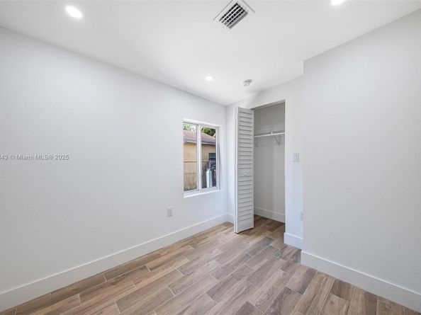 5900 NW 5th Ct, Miami FL 33127