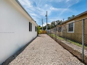 5900 NW 5th Ct, Miami FL 33127
