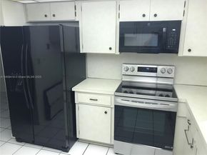 1239 Mariposa Ave 6, Coral Gables FL 33146