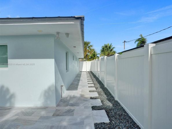 1251 Morse Blvd, Singer Island FL 33404