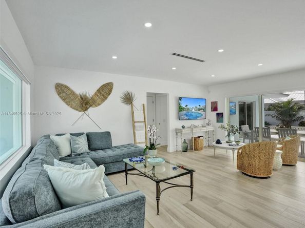 1251 Morse Blvd, Singer Island FL 33404