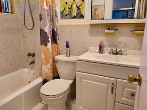 16901 NE 13th Ave 307, Miami FL 33162