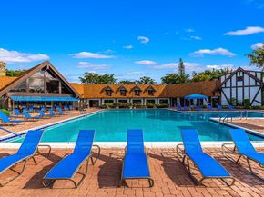 3740 Inverrary Dr 1T, Lauderhill FL 33319