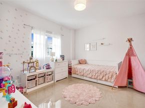 14951 Royal Oaks Ln 401, North Miami FL 33181