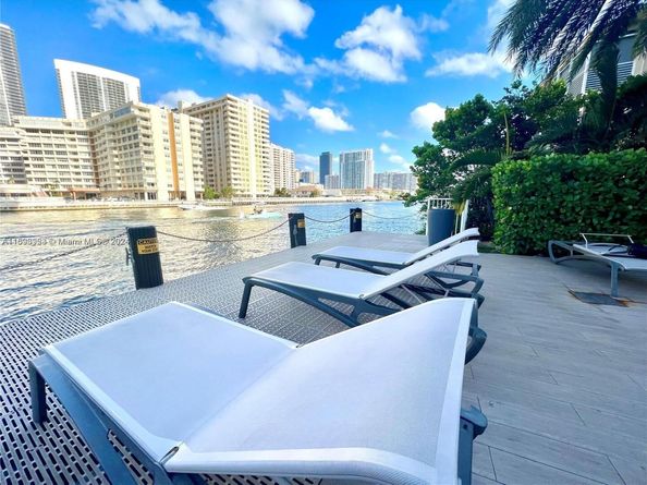 2602 E Hallandale Beach Blvd R1606, Hallandale Beach FL 33009