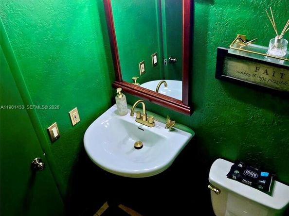 5119 SW 153rd Pl N, Miami FL 33185