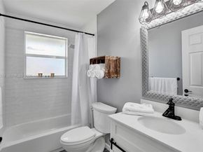 1341 SE 7th Ave, Pompano Beach FL 33060