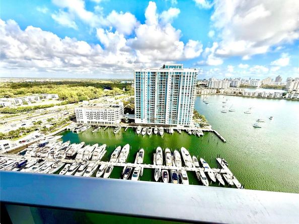 17111 Biscayne Blvd 2305, North Miami Beach FL 33160