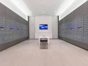 17111 Biscayne Blvd 2305, North Miami Beach FL 33160
