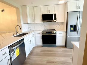 4098 Yarmouth  E 4098, Boca Raton FL 33434