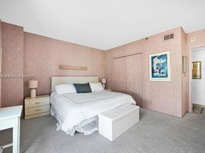 19707 Turnberry Way 5D, Aventura FL 33180